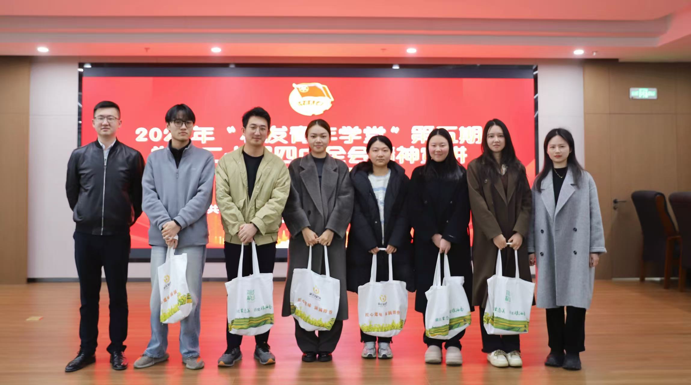 hahabet星辰大海官方网站-妄想从这里起头